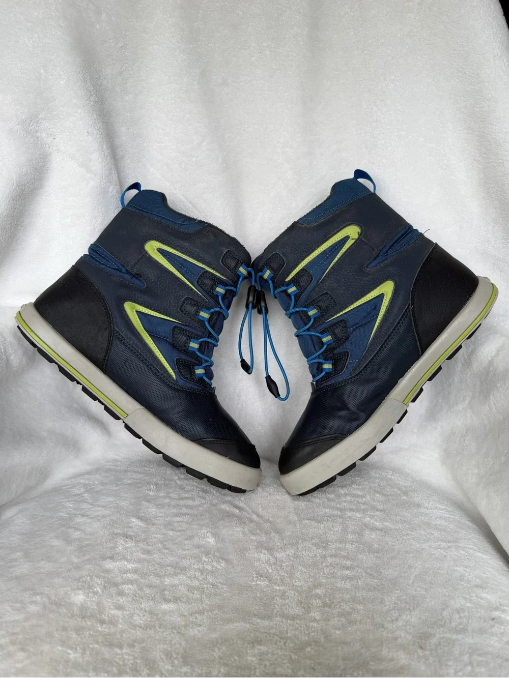 Merrell Kids Navy and Lime Accent Winter Boots 6